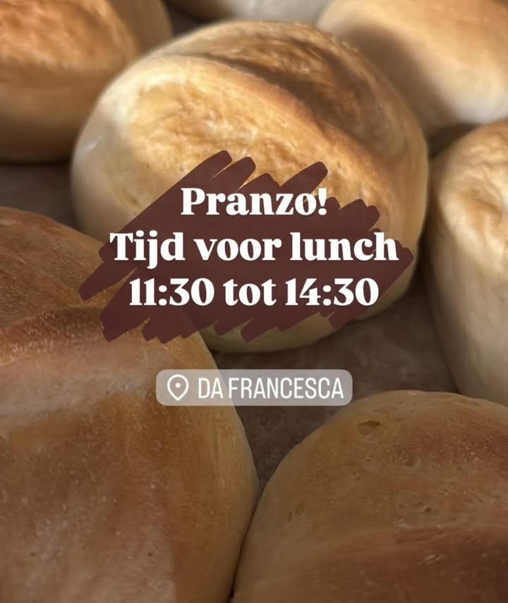 Het is zo weer lunch tijd! Wij hebben vandaag weer de allerlekkerste broodjes van half 12 tot half 3. Tot straks!😘